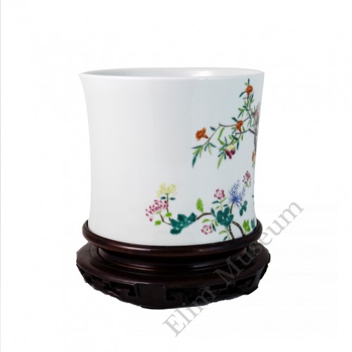 1013 A Fengcai brushpot pomegranate & floral 